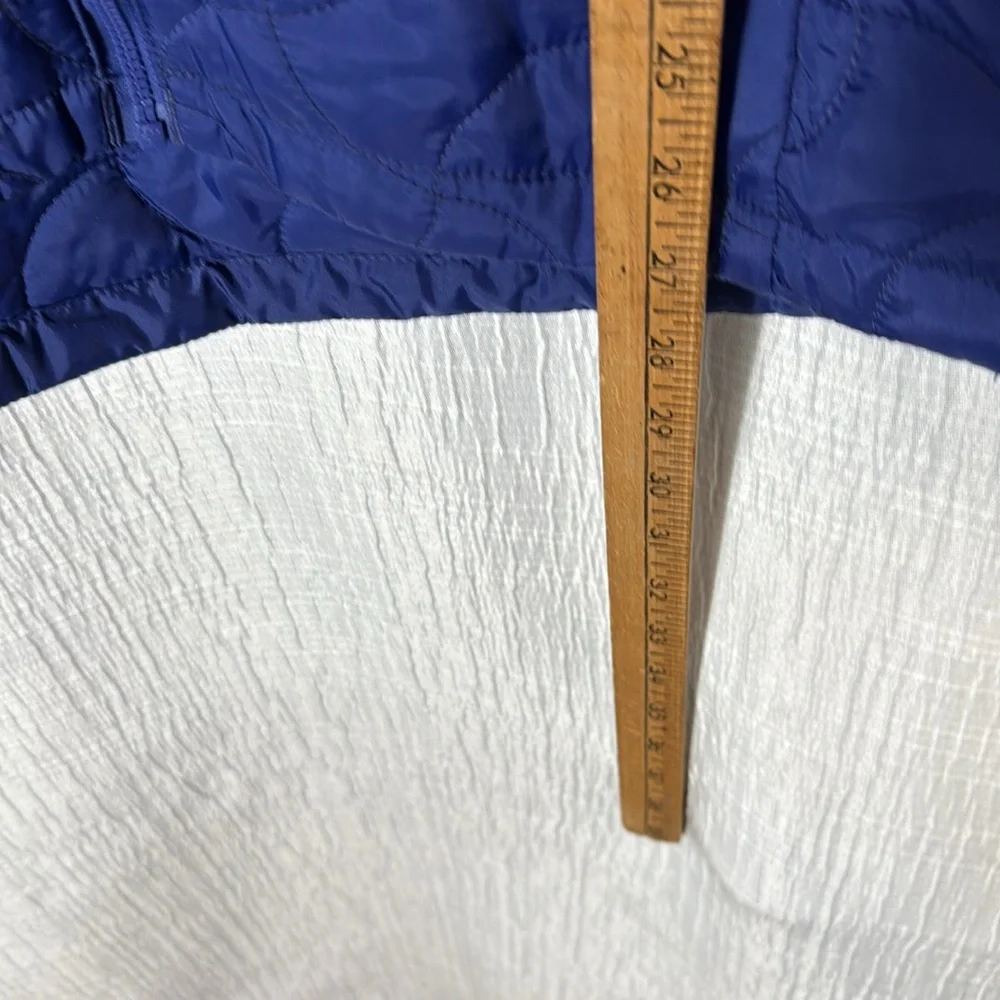 Helly Hansen PrimaLoft Quilted Jacket Size Large | Lightweight Warm Outdoor Coat